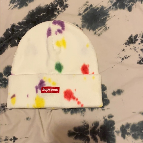 supreme tie dye beanie